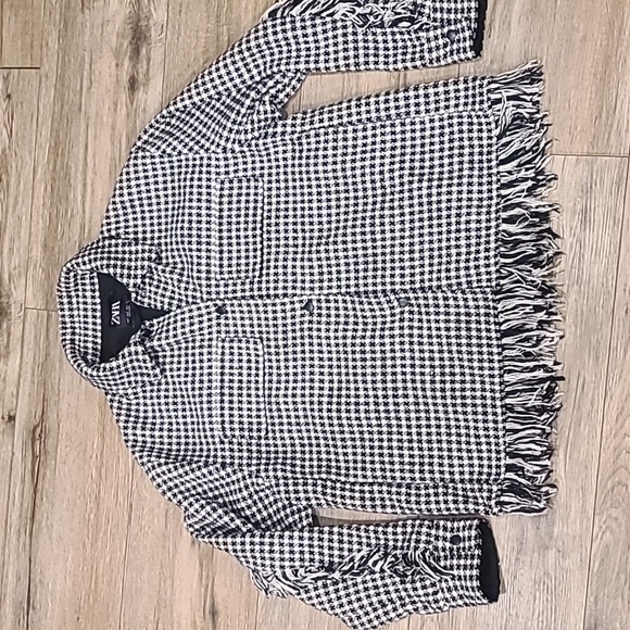 EUC Zara Black-White Houndstooth Shacket, Fringe Detail. Heavyweight - Picture 3 of 13